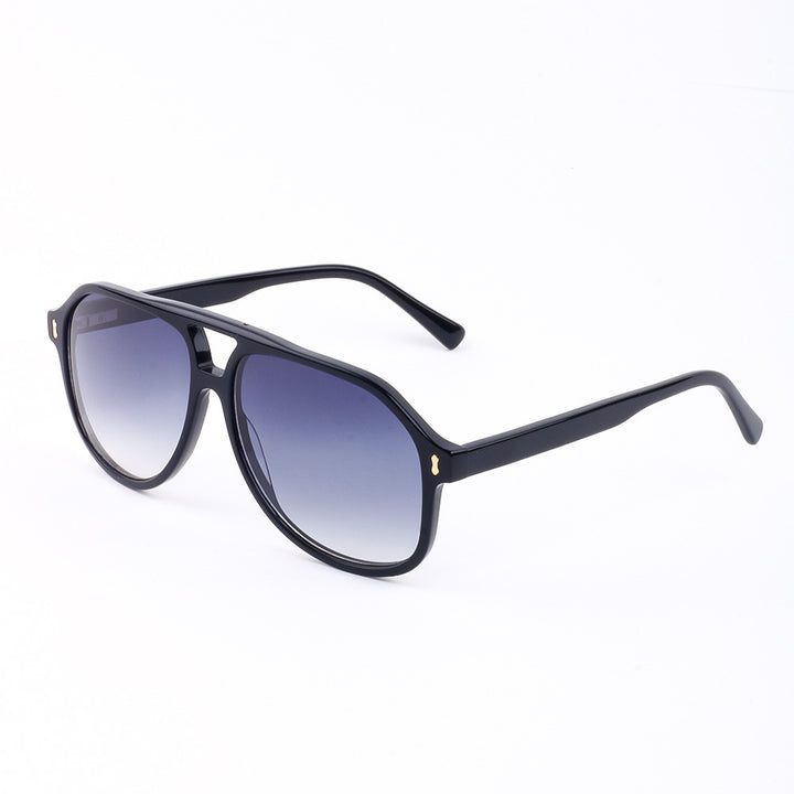 Dame moderne solbrille med innovativ ramme Skanto