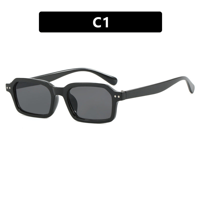 Dame moterik quadratisk solbrille i urban design Skanto