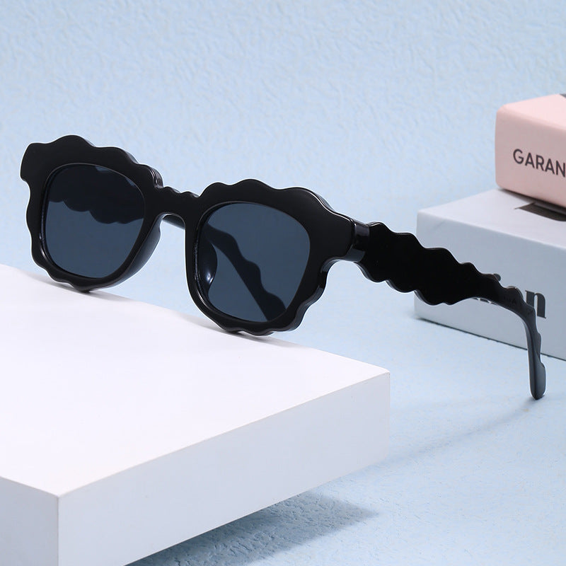 Dame Fashion-solbrille i trenddesign Skanto