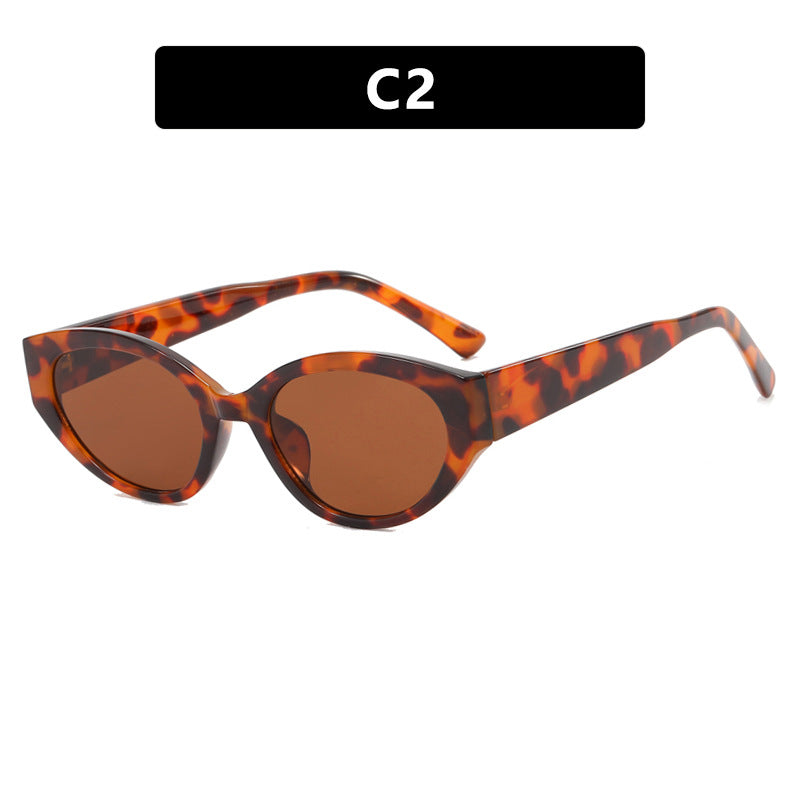 Dame Cat-Eye solbriller med beskyttende UV-filter og trendy design Skanto