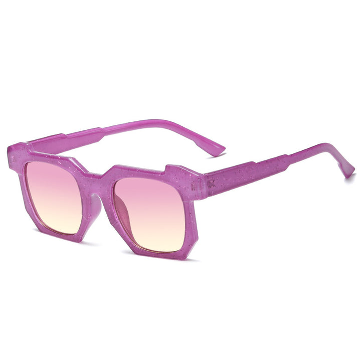 Dame geometrisk solbrille med markant, høykvalitets plastikkramme Skanto