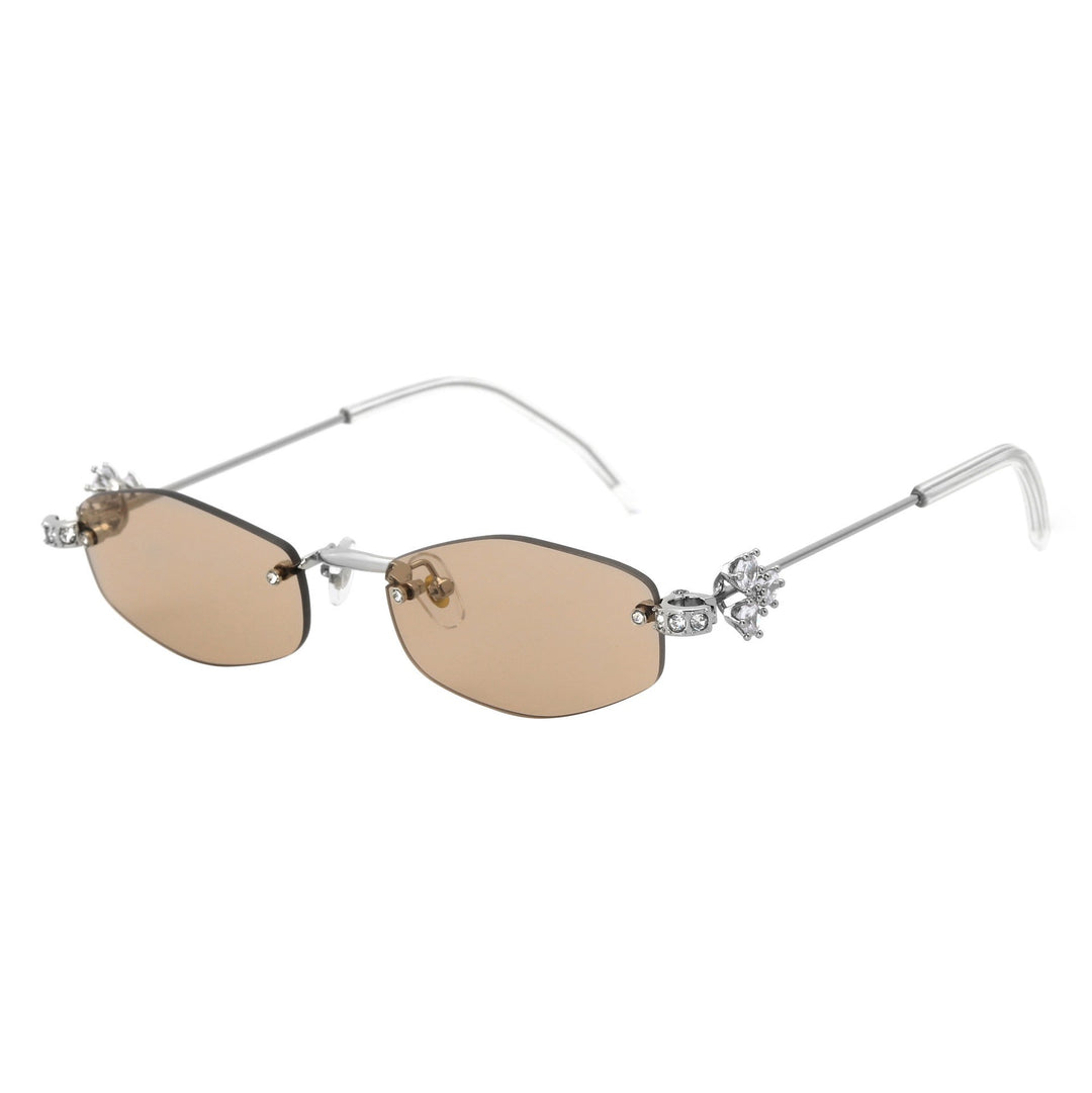 Dame Designer-solbrille med luksuriøse dekorasjoner Skanto