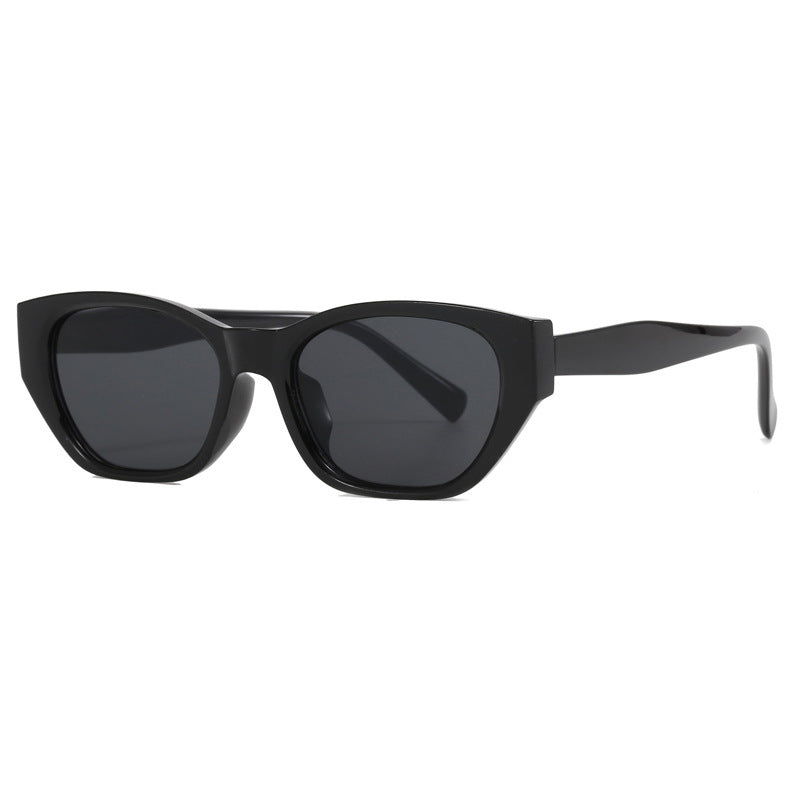 Dame Cat-Eye solbriller med transparent, geometrisk ramme Skanto