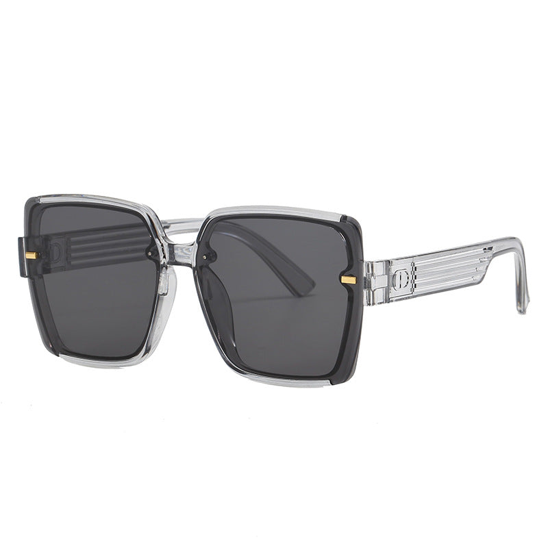 Dame firkantet solbrille med trendy geometrisk design Skanto