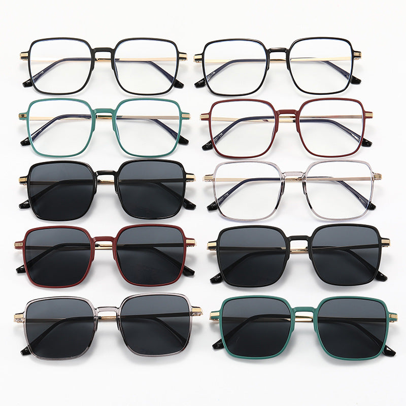 Dame moteriktig oversized solbrille med eksklusive metall-detaler Skanto