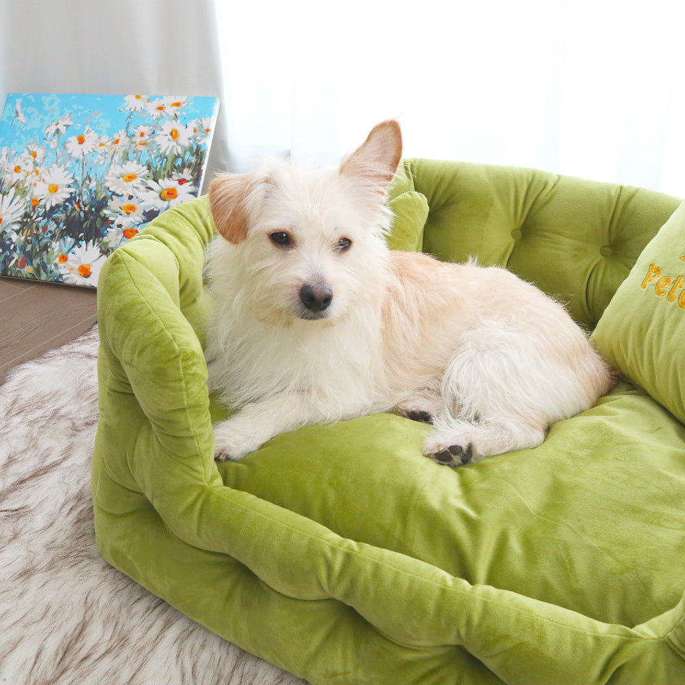 Plush Snuggle hundesofa