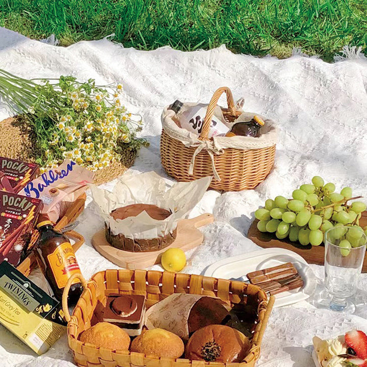 Damekurv laget av vevd materiale med romantisk innerfôr Skanto