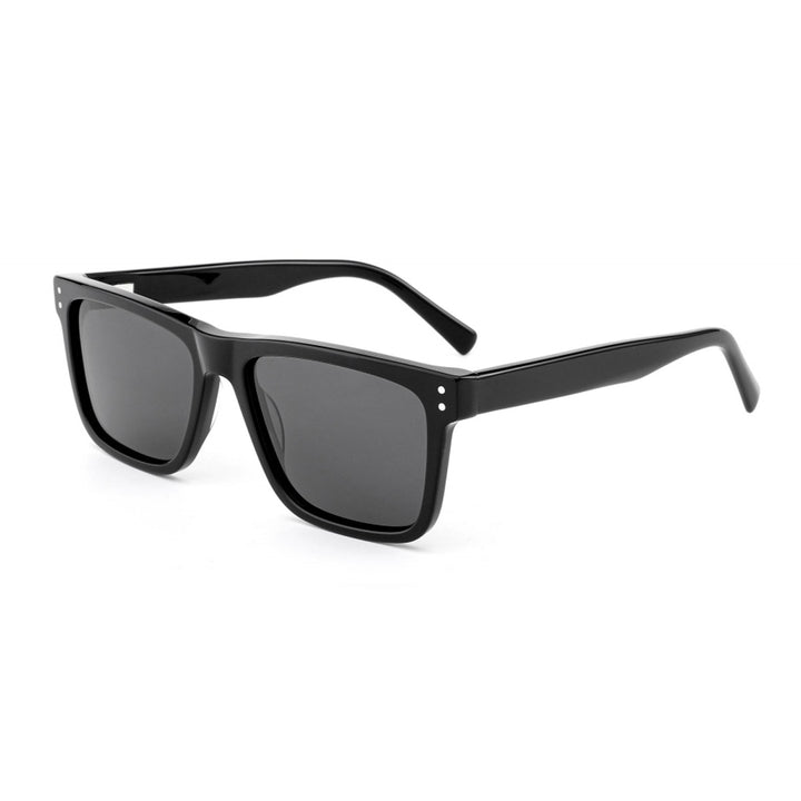 Dame solbrille i moderne, kantete design med funksjonell UV-beskyttelse Skanto