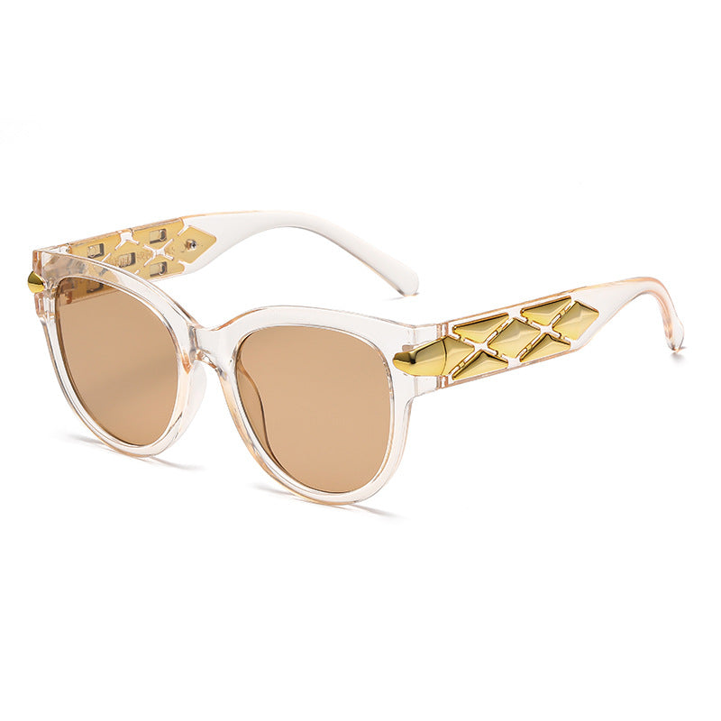 Dame designer solbrille med innovativ, detaljert ramme Skanto