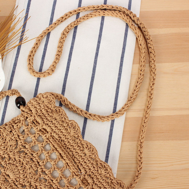 Hand-knotted tote bag with playful pattern Skanto