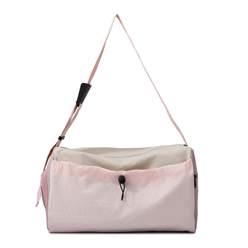 Dame Sporty Crossbody Bag med praktiske rom Skanto