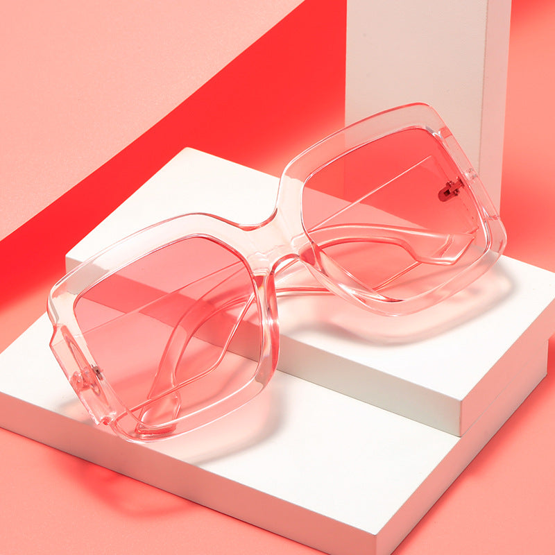 Dame moderne kvadratiske solbriller med speilende linser Skanto