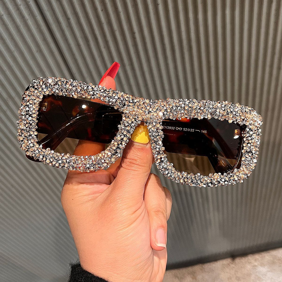 Dame ekstravagant dekorert glamour-solbrille Skanto