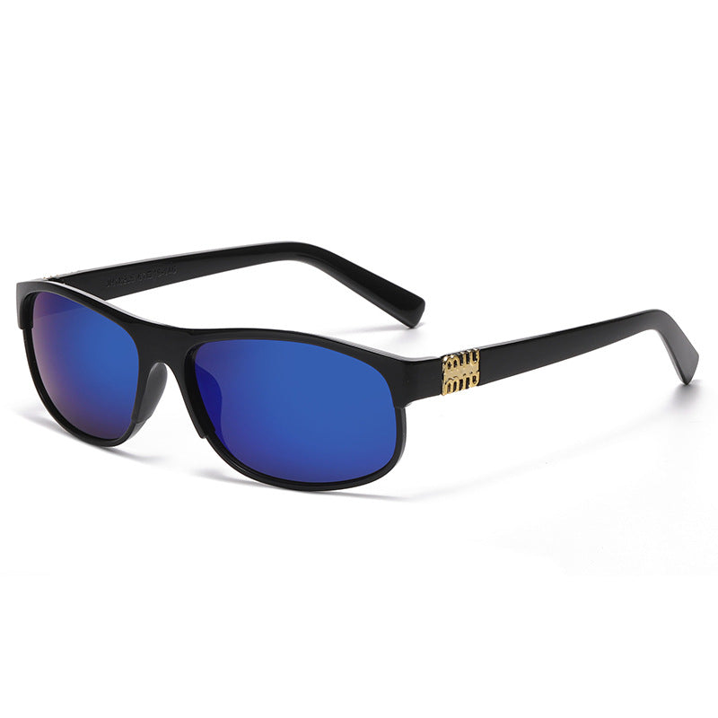 Dame fashion solbriller med polarisert glass og stilfull ramme Skanto