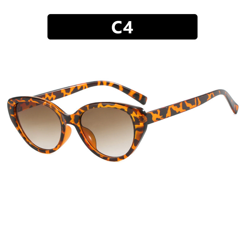 Dame Cat-Eye solbriller med moderne design og UV-beskyttelse Skanto