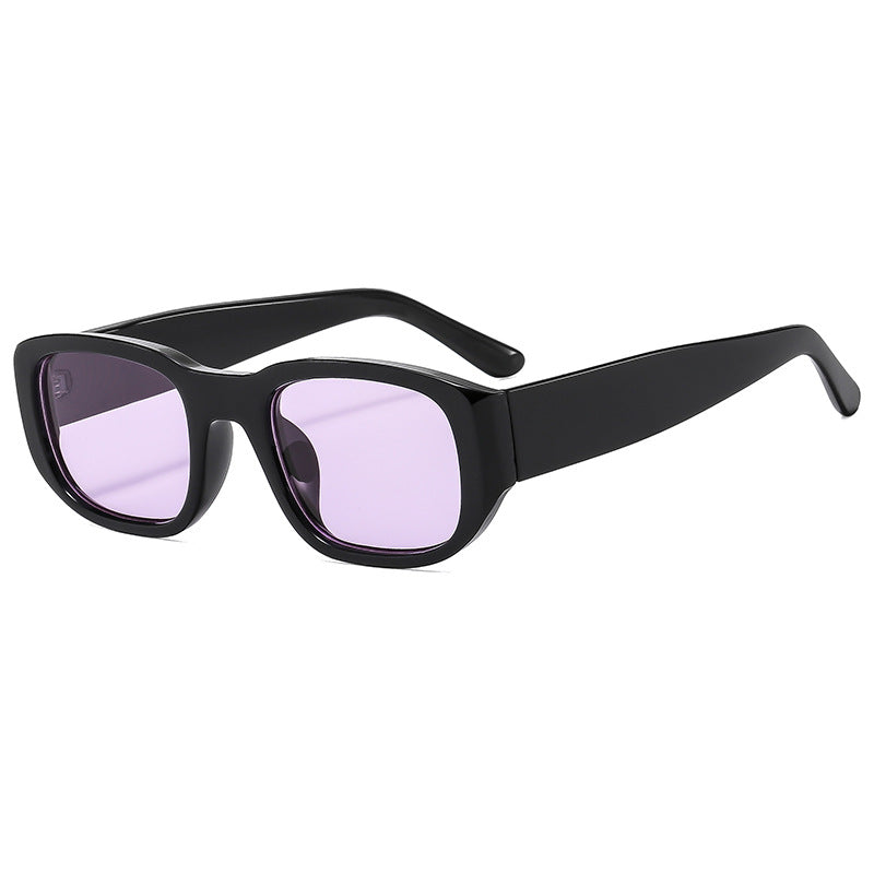 Dame moteriktig solbrille med innovativ, rektangulær ramme Skanto