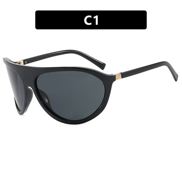Damen Cat-Eye solbriller med unikt design og beskyttende UV-filter Skanto