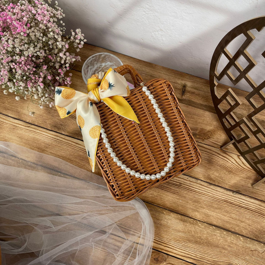 Dame stilige Rattan-Crossbody-veske Skanto