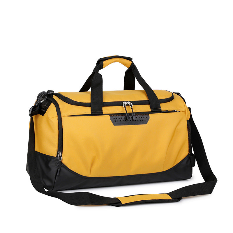 Sporty duffel bag with innovative compartment layout Skanto