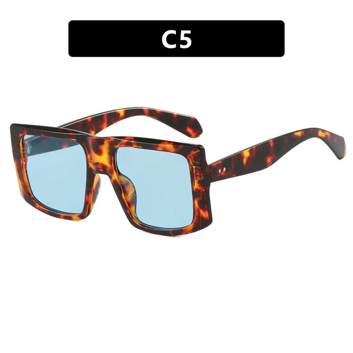 Dame kvadratisk solbrille med robust plastinnfatning og beskyttende UV-filter Skanto