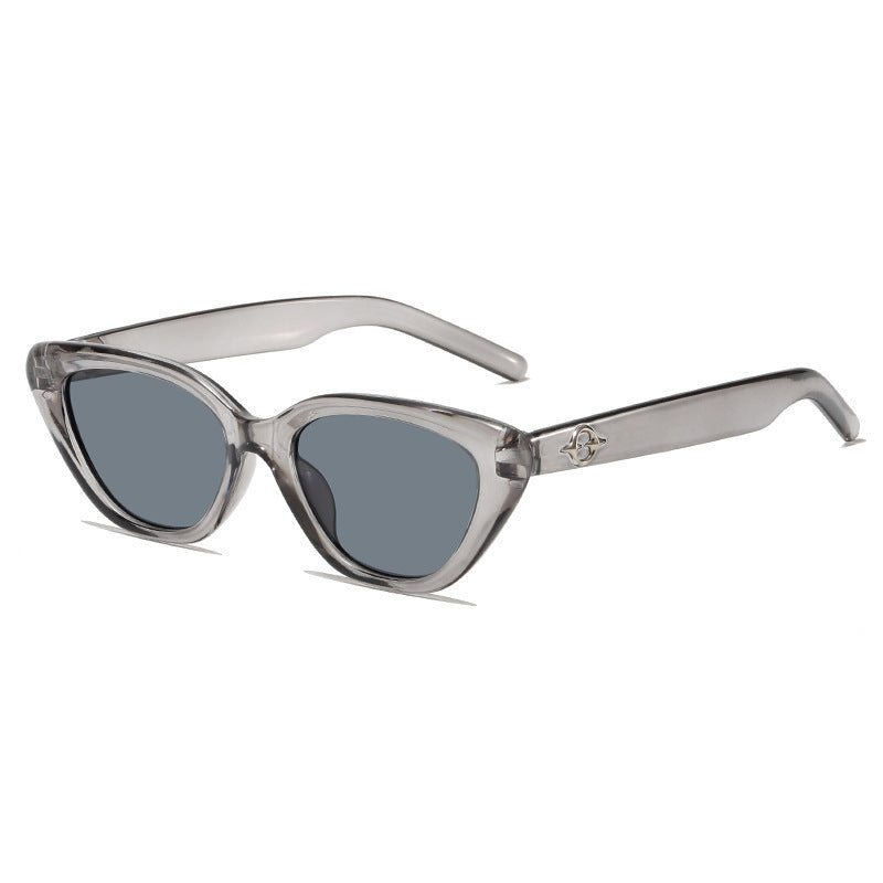 Dame Cat-Eye solbriller med UV-beskyttelse og robust ramme Skanto