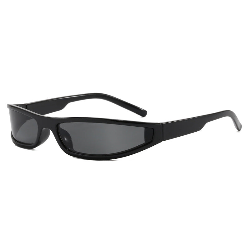 Dame sports solbriller med flatt, aerodynamisk design og UV-beskyttelse Skanto
