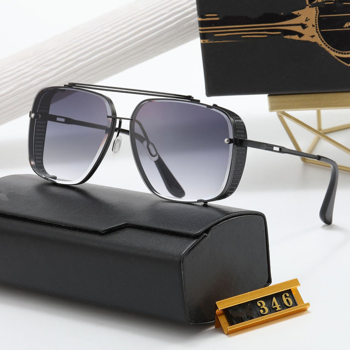 Dame designer solbrille med stilleggende firkantet ramme og UV-beskyttelse Skanto