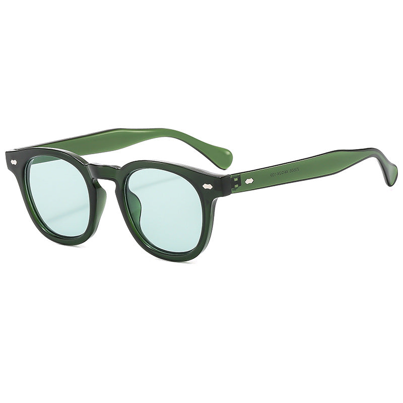 Dame Designer-solbrille i stilfull retro-look Skanto