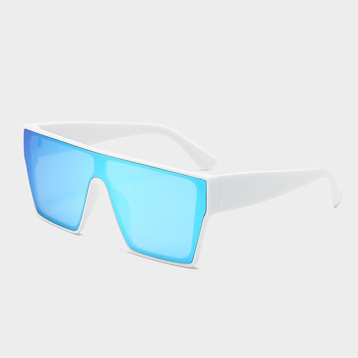 Dame moteriktig solbrille med kantede glass Skanto