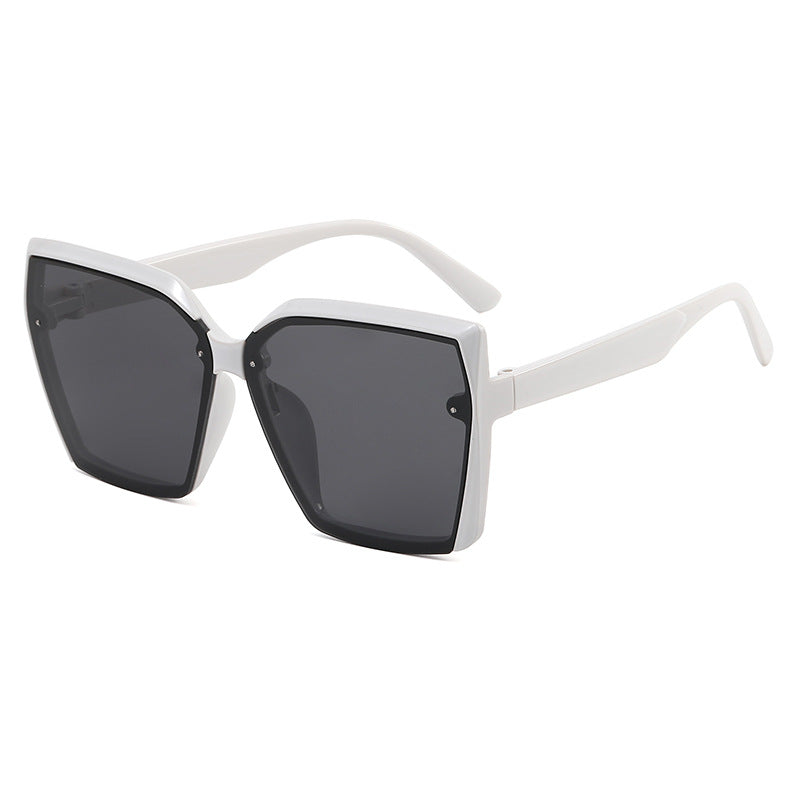Damer Oversized Solbrille med moderne skilpaddedesign Skanto
