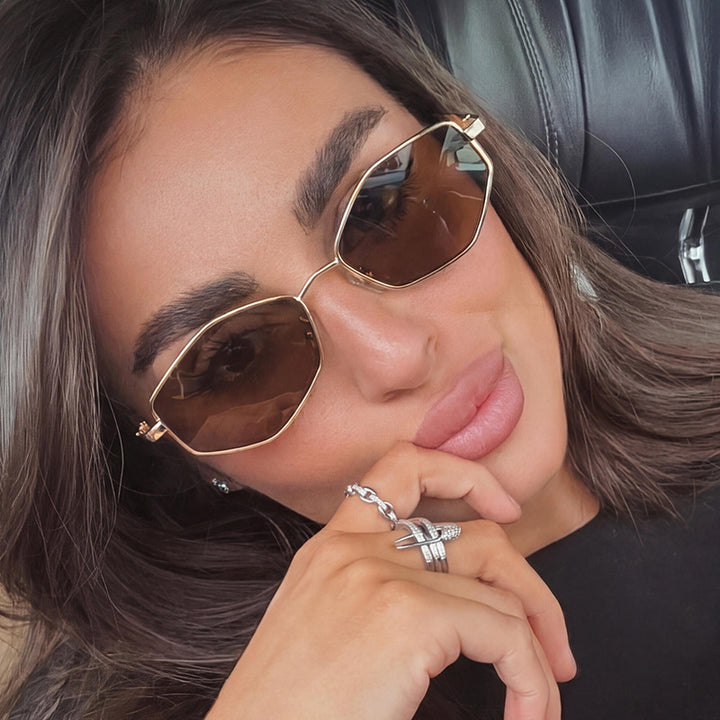 Dame geometrisk solbrille med beskyttende UV-filter og high-end metallramme Skanto