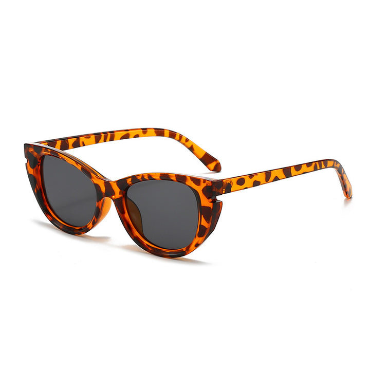 Dame Cat-Eye solbriller med trendy design Skanto