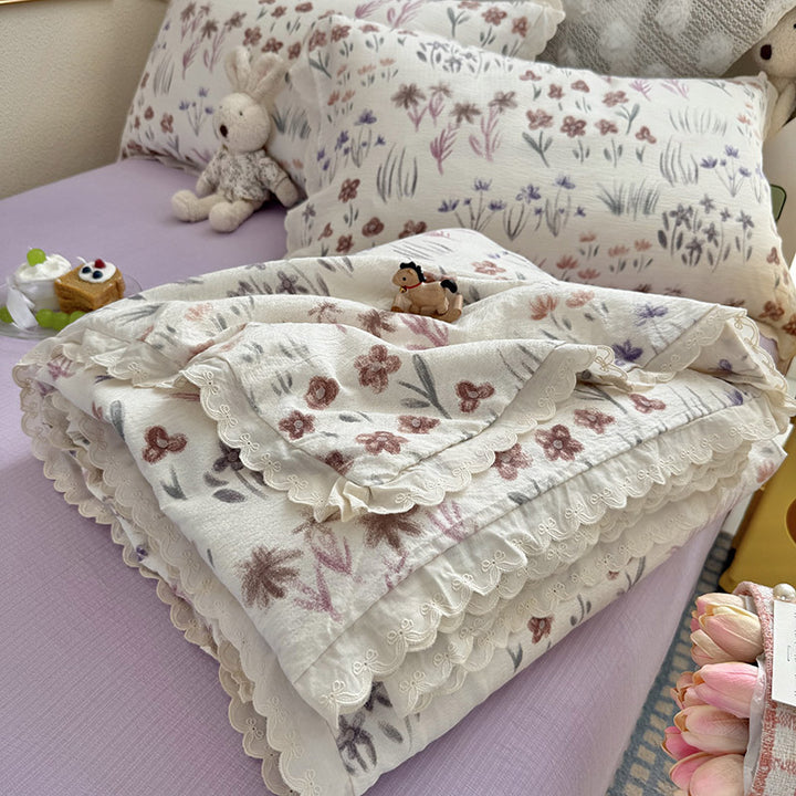 Dame Koselig Dagsdeke med lekent blomsterdesign Skanto
