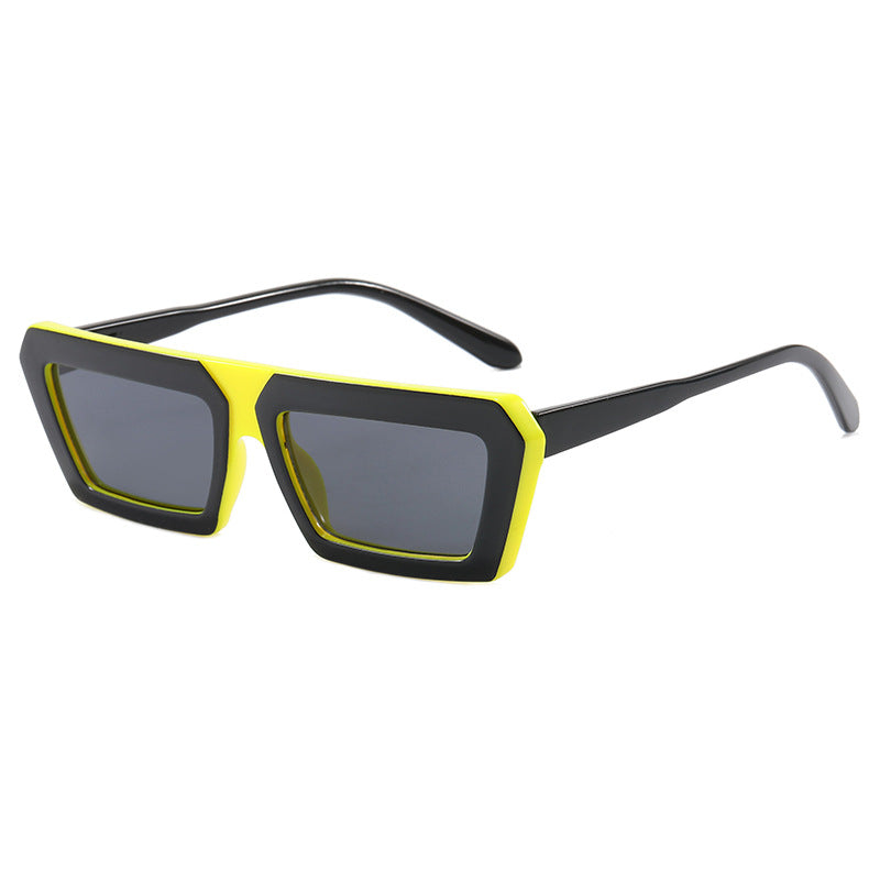 Dame geometrisk solbrille i trendy design Skanto
