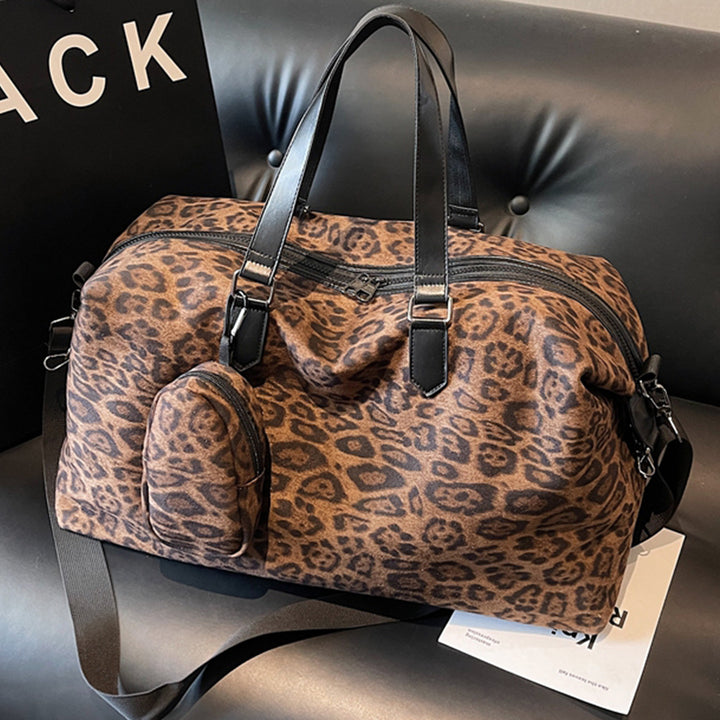 Helg reiseveske i trendy leopardmønster Skanto