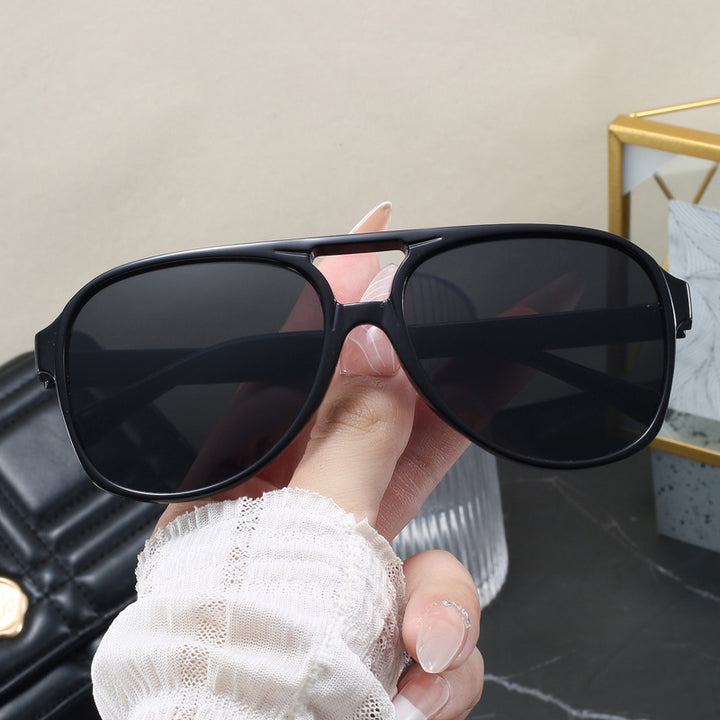 Dame Oversized Solbrille med sportslig design Skanto
