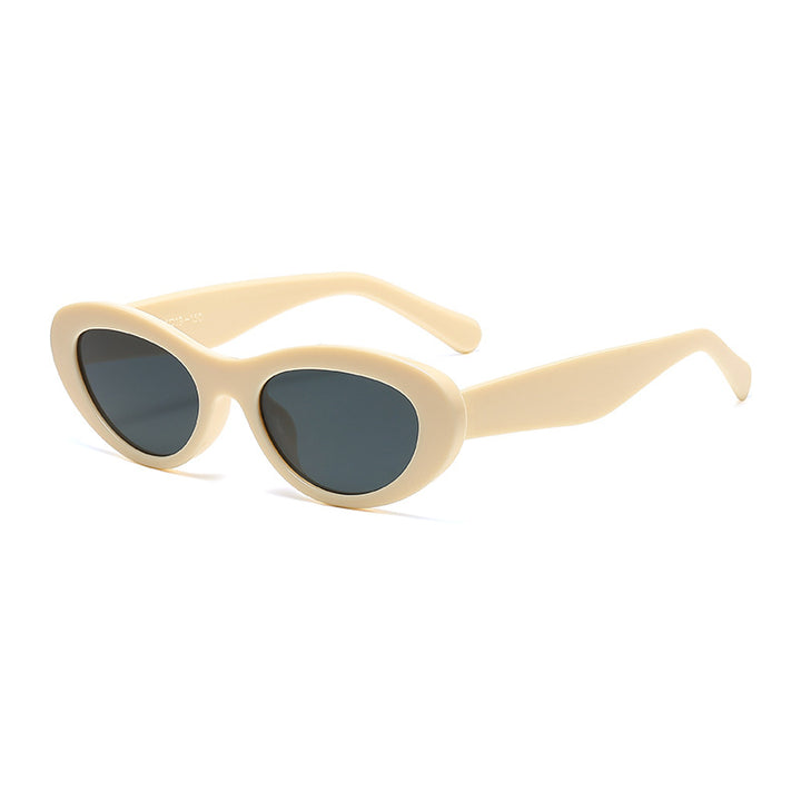 Dame moteriktig solbrille i elegant cat-eye stil Skanto