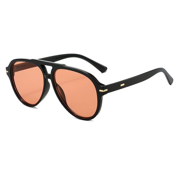 Dame moteriktig solbrille med stilig skilpadde-ramme Skanto