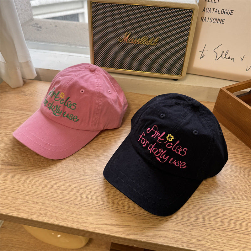 Kvinners broderte hverdagscap Skanto