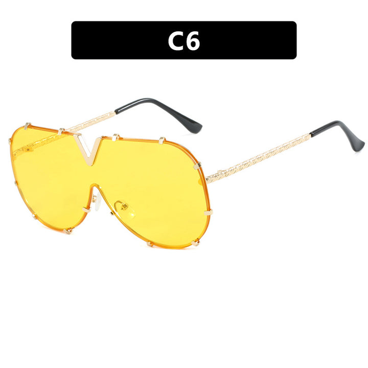 Dame oversized vernebrille i futuristisk design Skanto