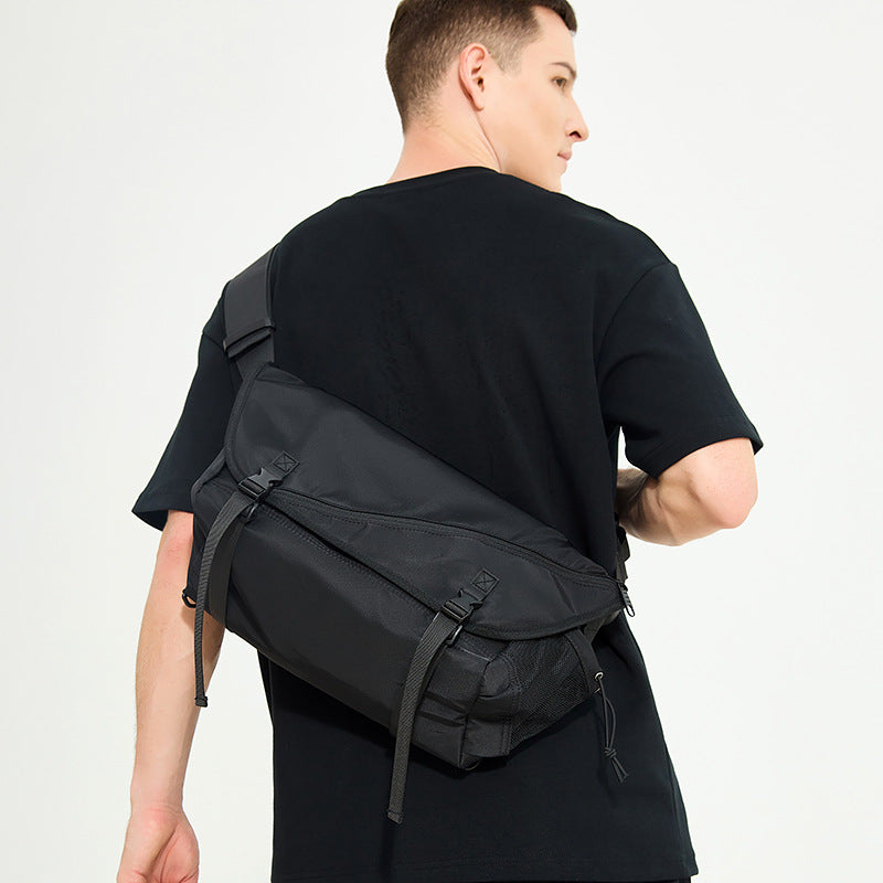 All-Weather Utility Shoulder Bag Skanto