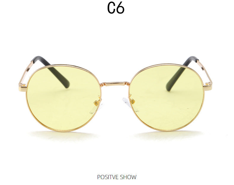 Dame moteriktig solbrille med speilet fargegradient Skanto
