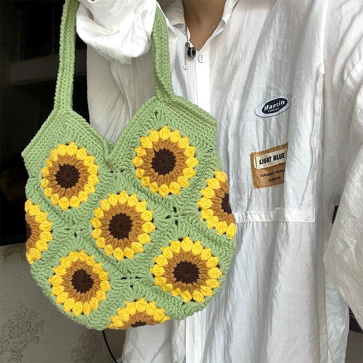 Håndlaget makramee-veske med solblomstmotiv Skanto