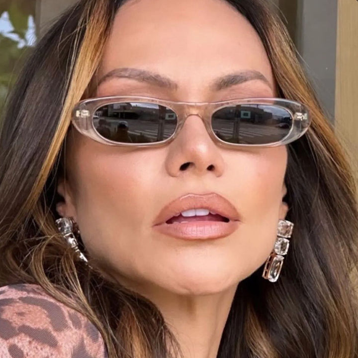 Dame moteriktig solbrille i elegant cat-eye stil Skanto