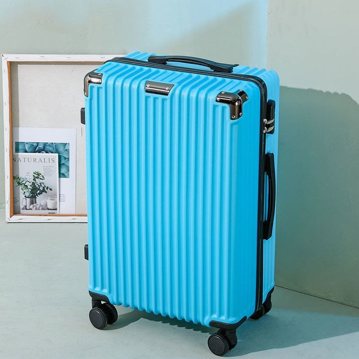 Hardsided suitcase with 360-degree rolling system and integrated safety feature Skanto
