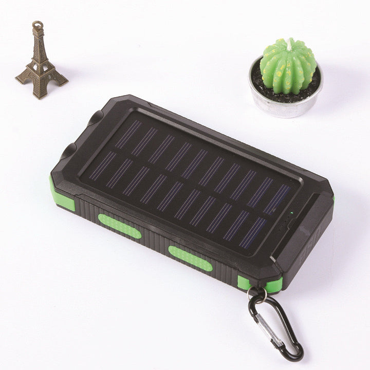 Solcelledrevet powerbank med robust design og innebygd hurtigladefunksjon Skanto