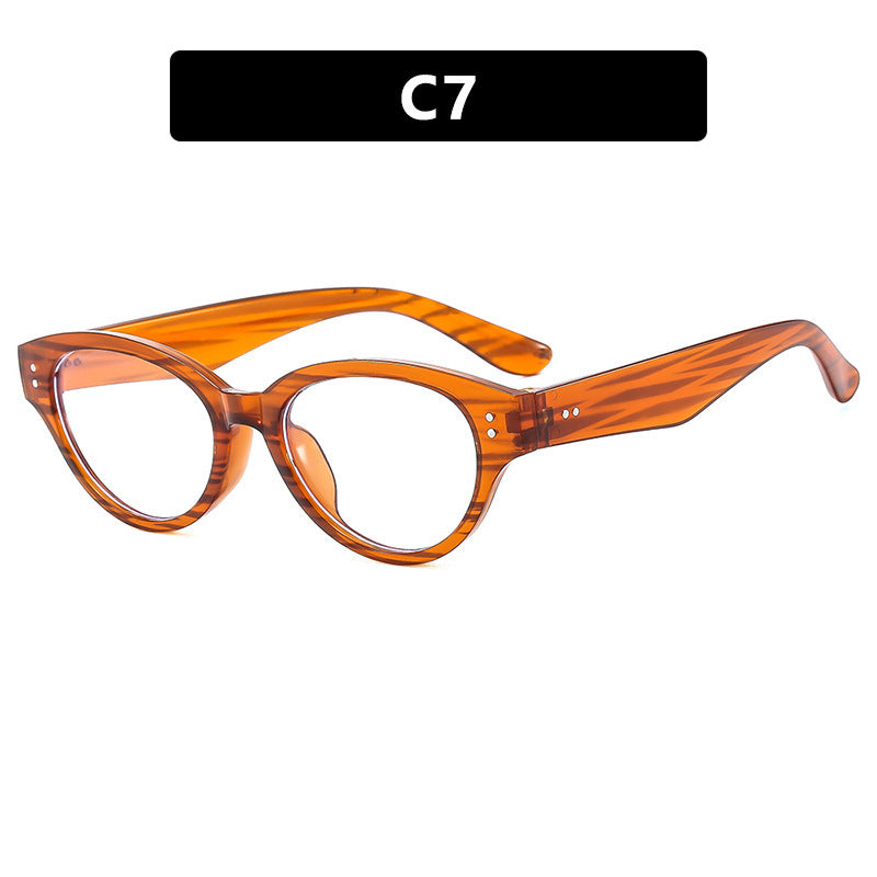 Dame Cat-Eye solbriller i elegant design med bred ramme Skanto