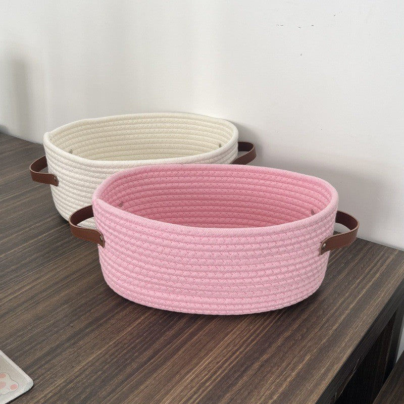 Damer gavekurv laget av flettet materiale Skanto