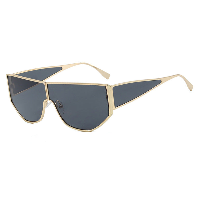 Dame trendy oversized solbriller med markant geometrisk design Skanto