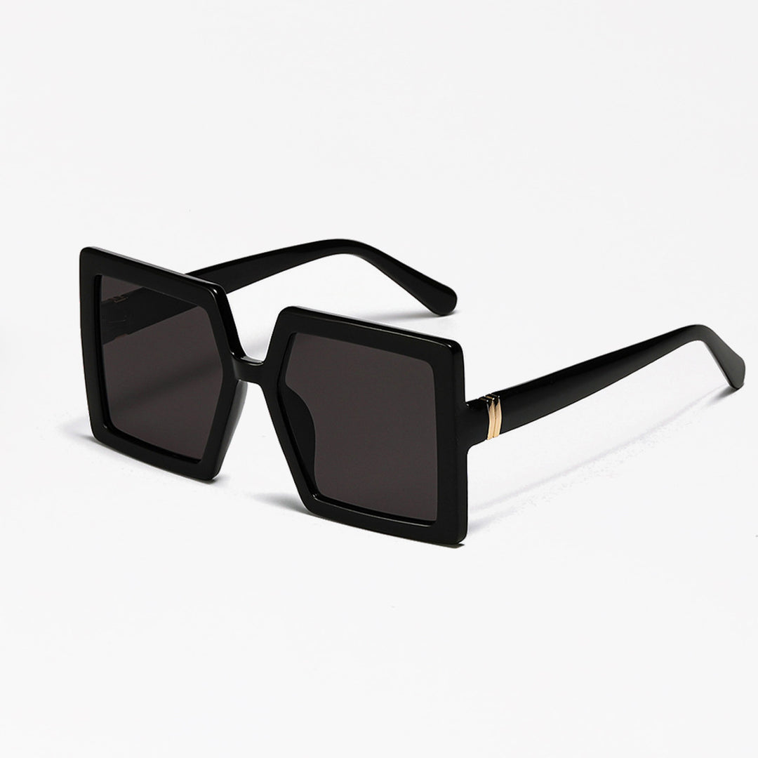 Dame geometrisk solbrille med moderne, bred ramme Skanto